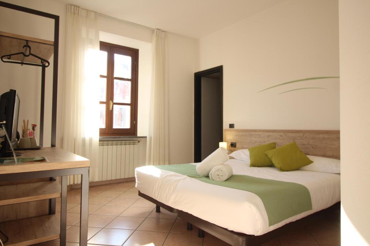 Hotel Tornielli 9 By Lvg Hotel Collection Novara Exterior foto