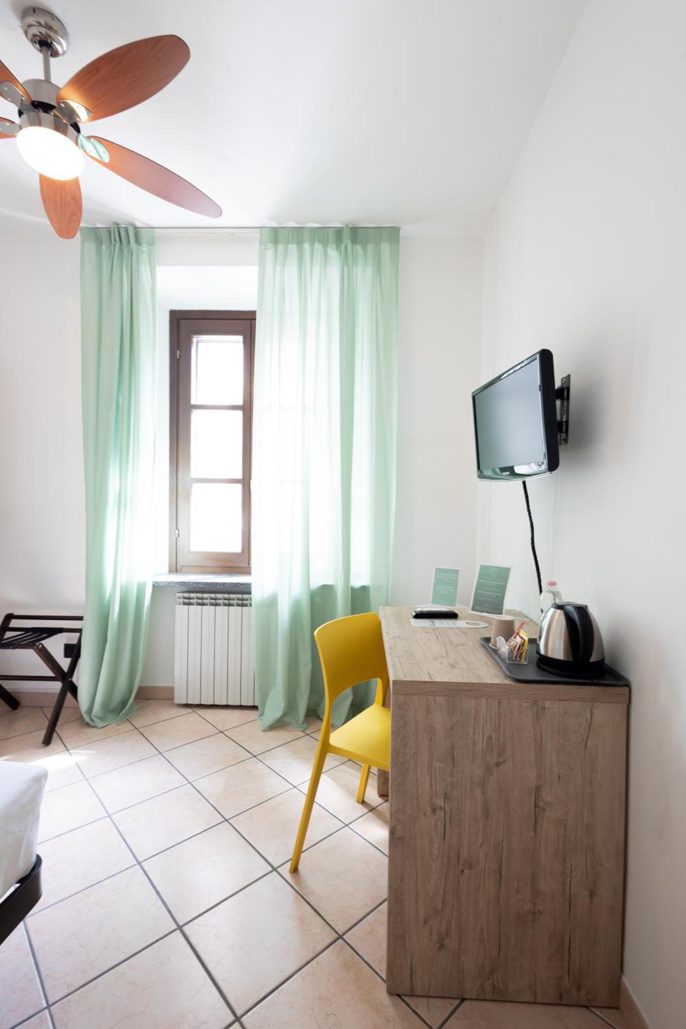 Hotel Tornielli 9 By Lvg Hotel Collection Novara Exterior foto