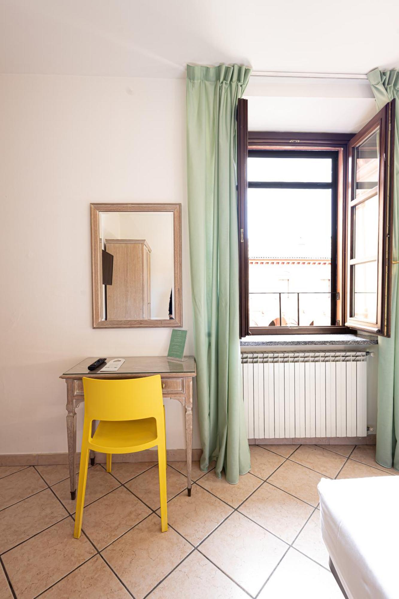 Hotel Tornielli 9 By Lvg Hotel Collection Novara Exterior foto